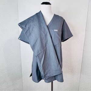 FIGS Technical Collection Size SMALL Dark Gray Scrub Set Top & Bottom